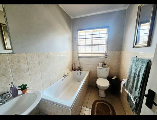 2 BEDROOM APARTMENT FOR SALE IN PRESTBURY